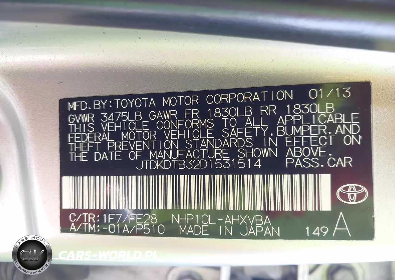 2013 Toyota Prius C One VIN:JTDKDTB32D1531514 - 9