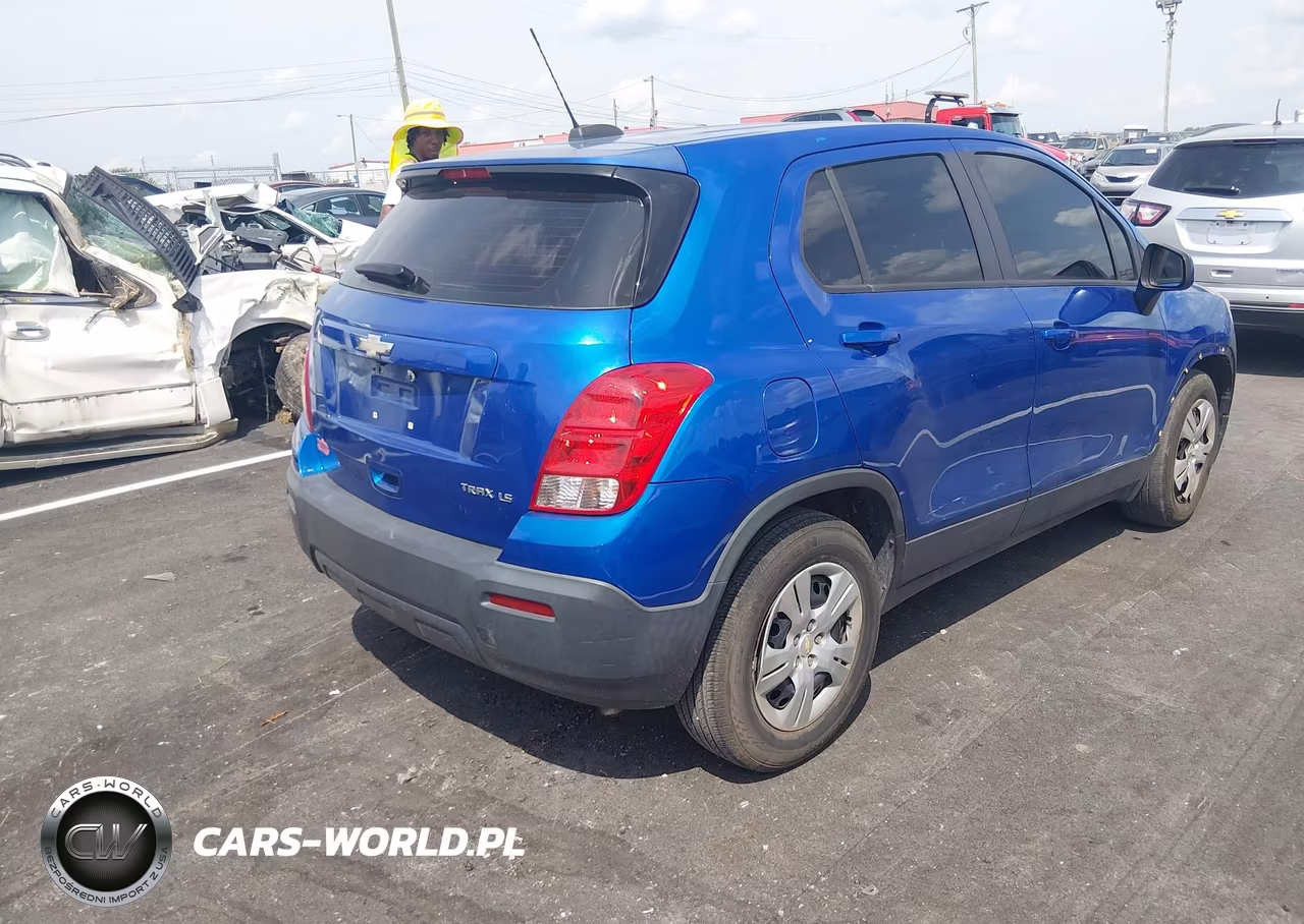2016 Chevrolet Trax Ls VIN:KL7CJKSB9GB536655 - 4