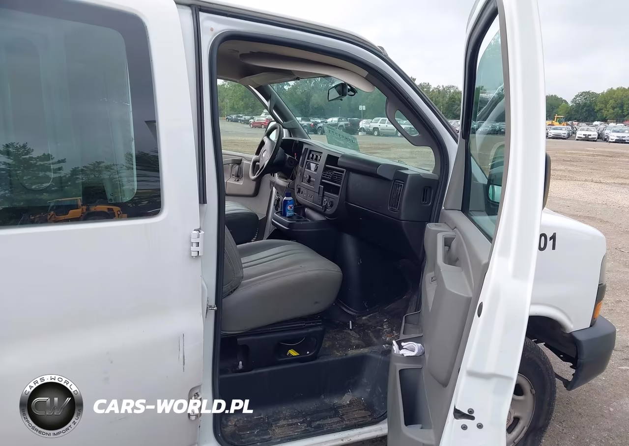 2020 Chevrolet Express Cargo Rwd 2500 Regular Wheelbase Wt VIN:1GCWGAFG1L1269168 - 5
