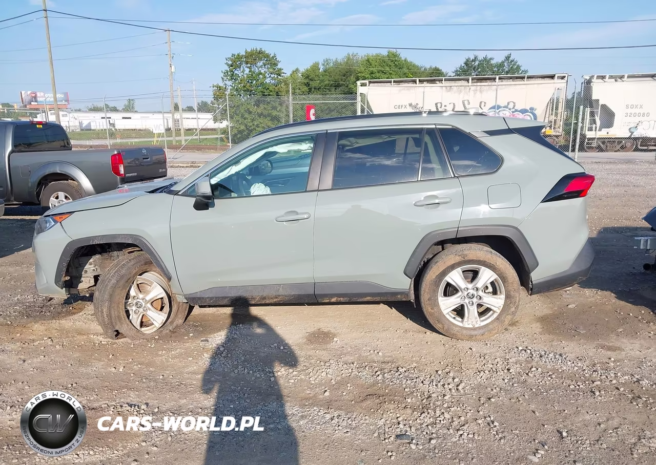 2021 Toyota Rav4 Xle VIN:2T3W1RFV7MW175572 - 14