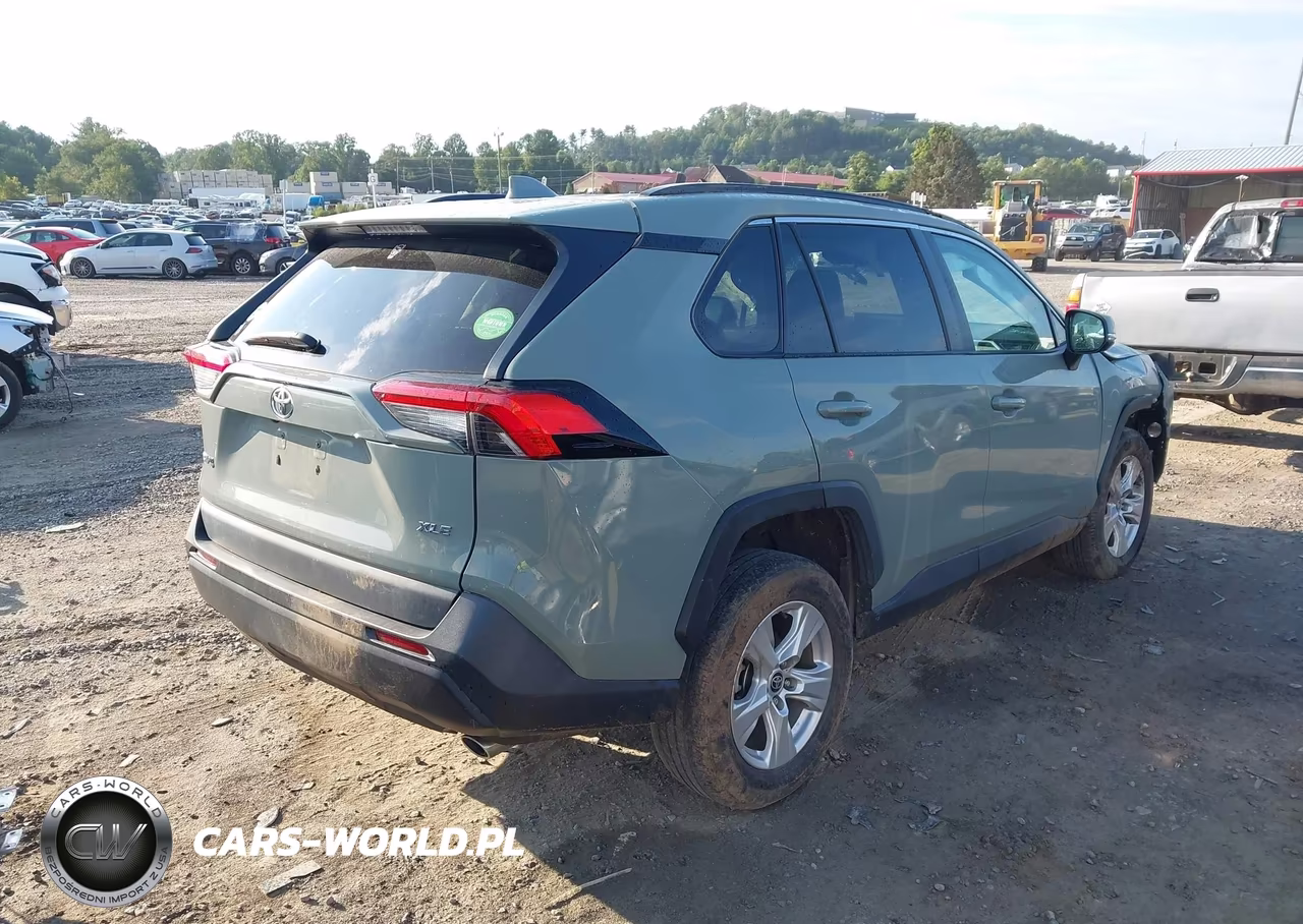 2021 Toyota Rav4 Xle VIN:2T3W1RFV7MW175572 - 4