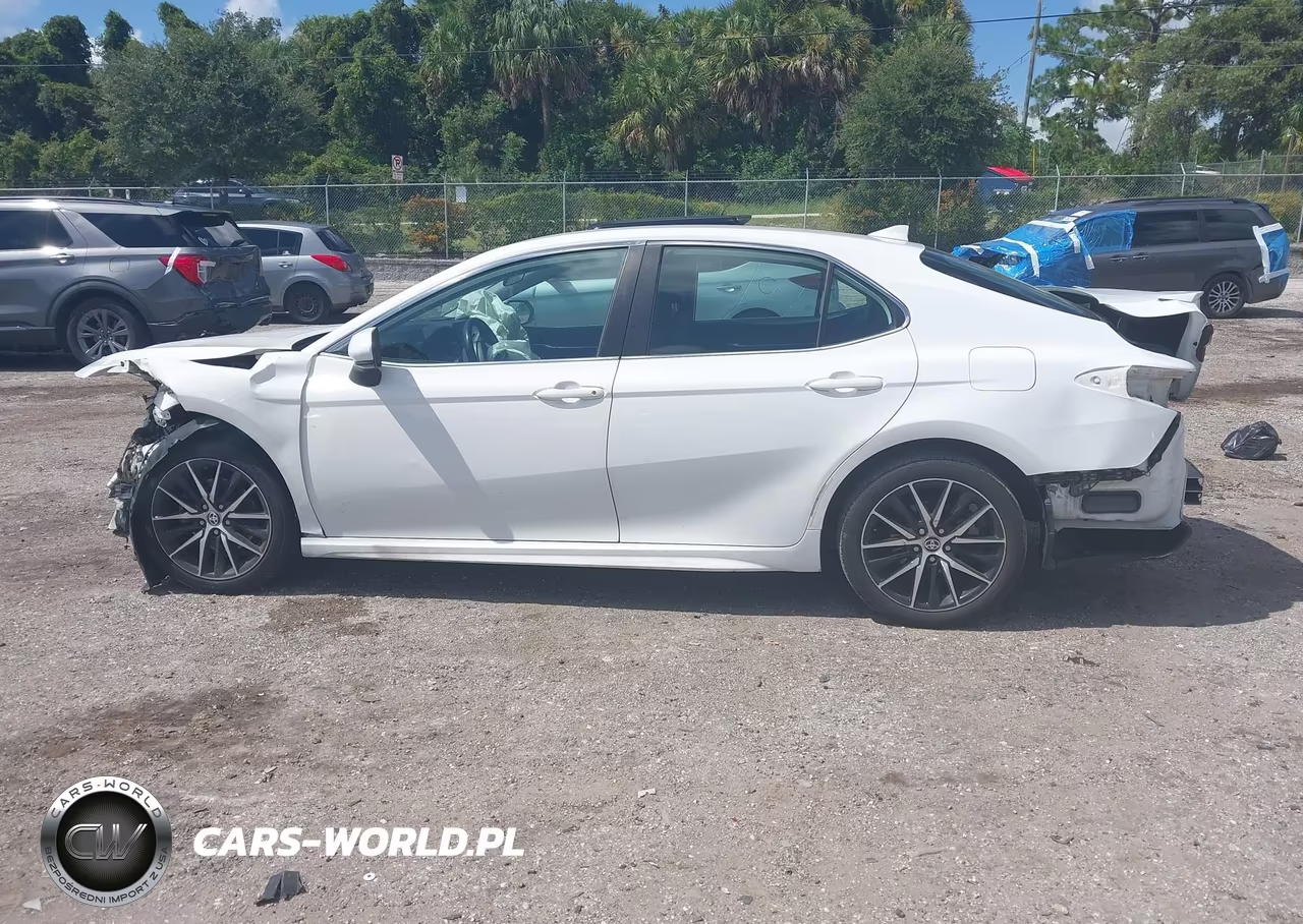 2021 Toyota Camry Se VIN:4T1G11AK4MU518043 - 14