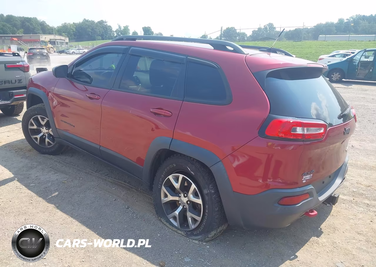 2015 Jeep Cherokee Trailhawk VIN:1C4PJMBS7FW564221 - 3