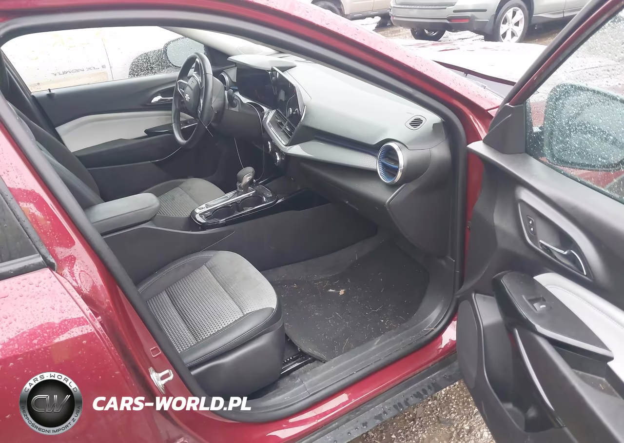 2025 Chevrolet Trax Fwd Lt VIN:KL77LHEP5SC230951 - 5