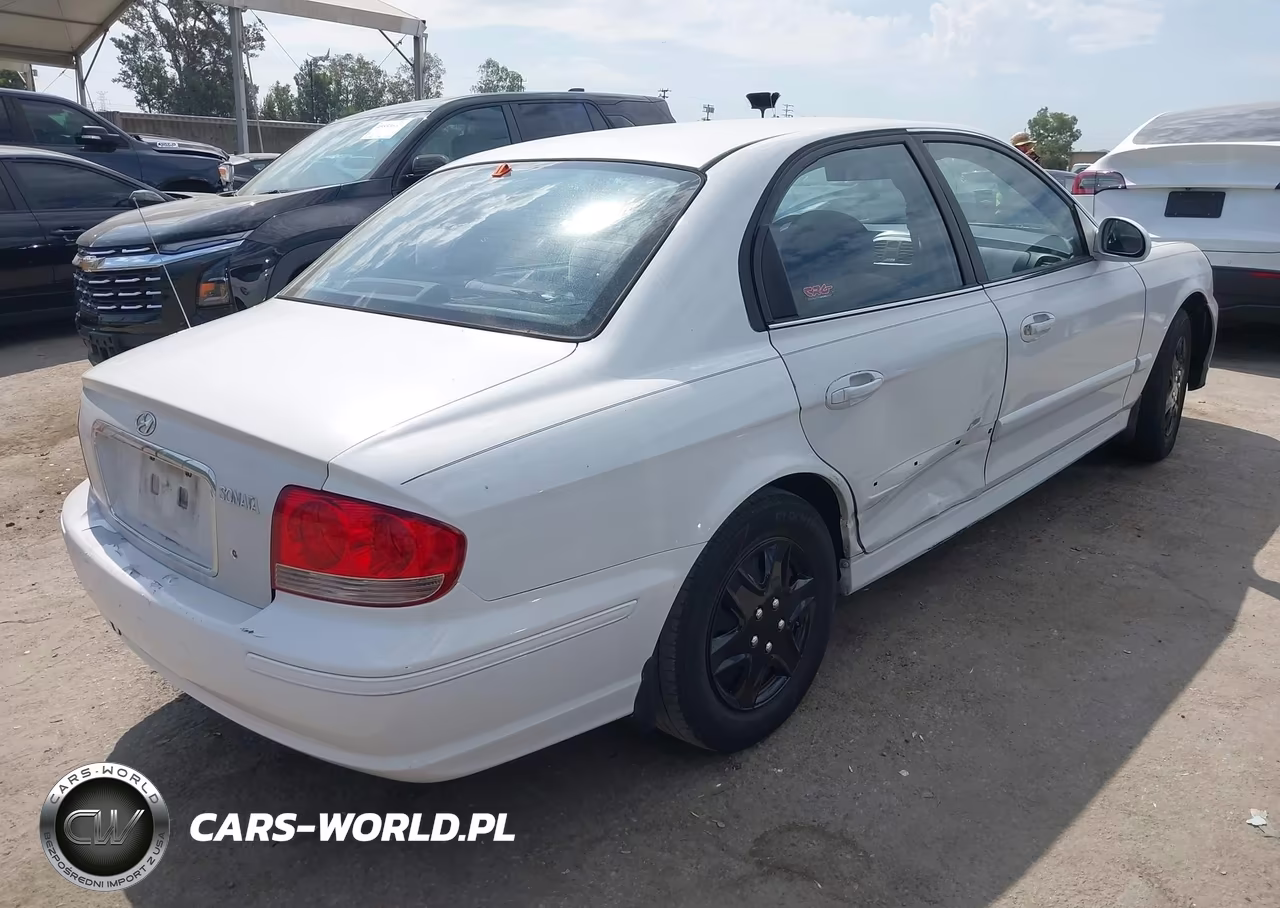 2002 Hyundai Sonata VIN:KMHWF25S62A528195 - 4