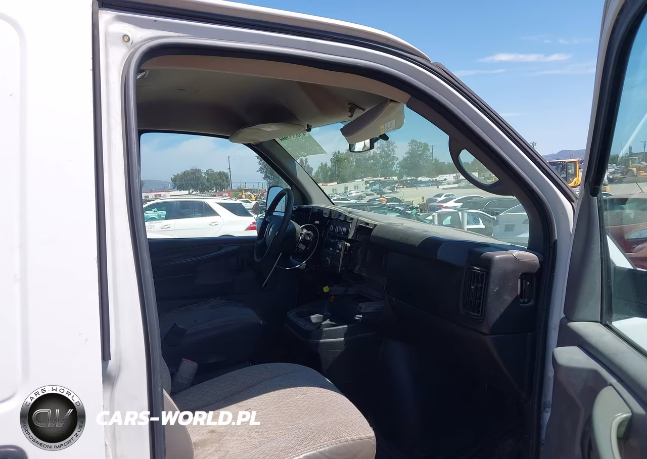 2012 Chevrolet Express 2500 Work Van VIN:1GCWGFCA1C1153501 - 5