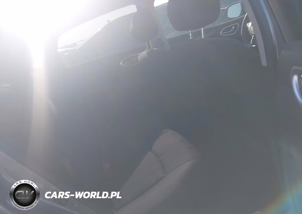 2018 Nissan Sentra Sv VIN:3N1AB7AP4JL645826 - 8
