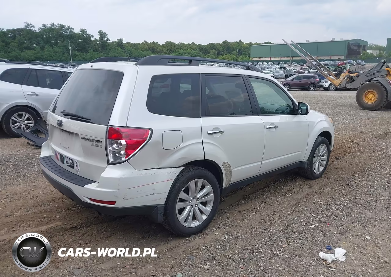 2011 Subaru Forester 2.5X Premium VIN:JF2SHADC7BH765322 - 4