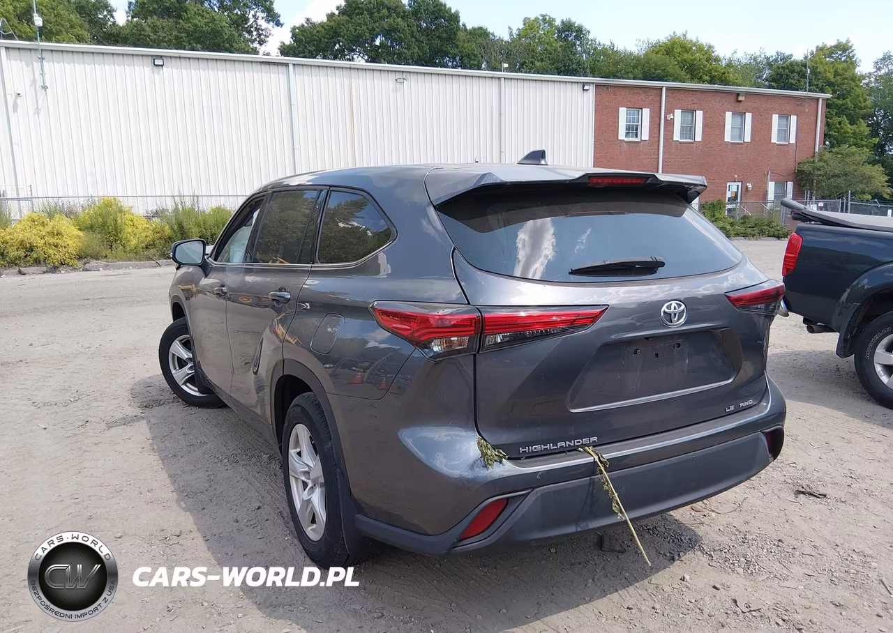 2022 Toyota Highlander Le VIN:5TDBZRBH2NS169155 - 3