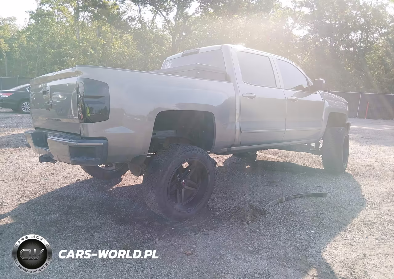 2017 Chevrolet Silverado 1500 Lt VIN:3GCUKREC0HG356099 - 4