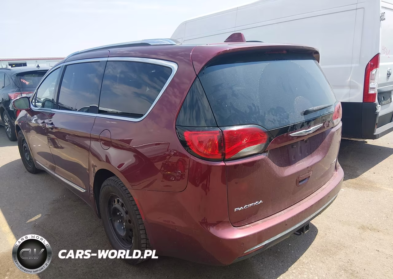 2018 Chrysler Pacifica Limited VIN:2C4RC1GG9JR117512 - 3