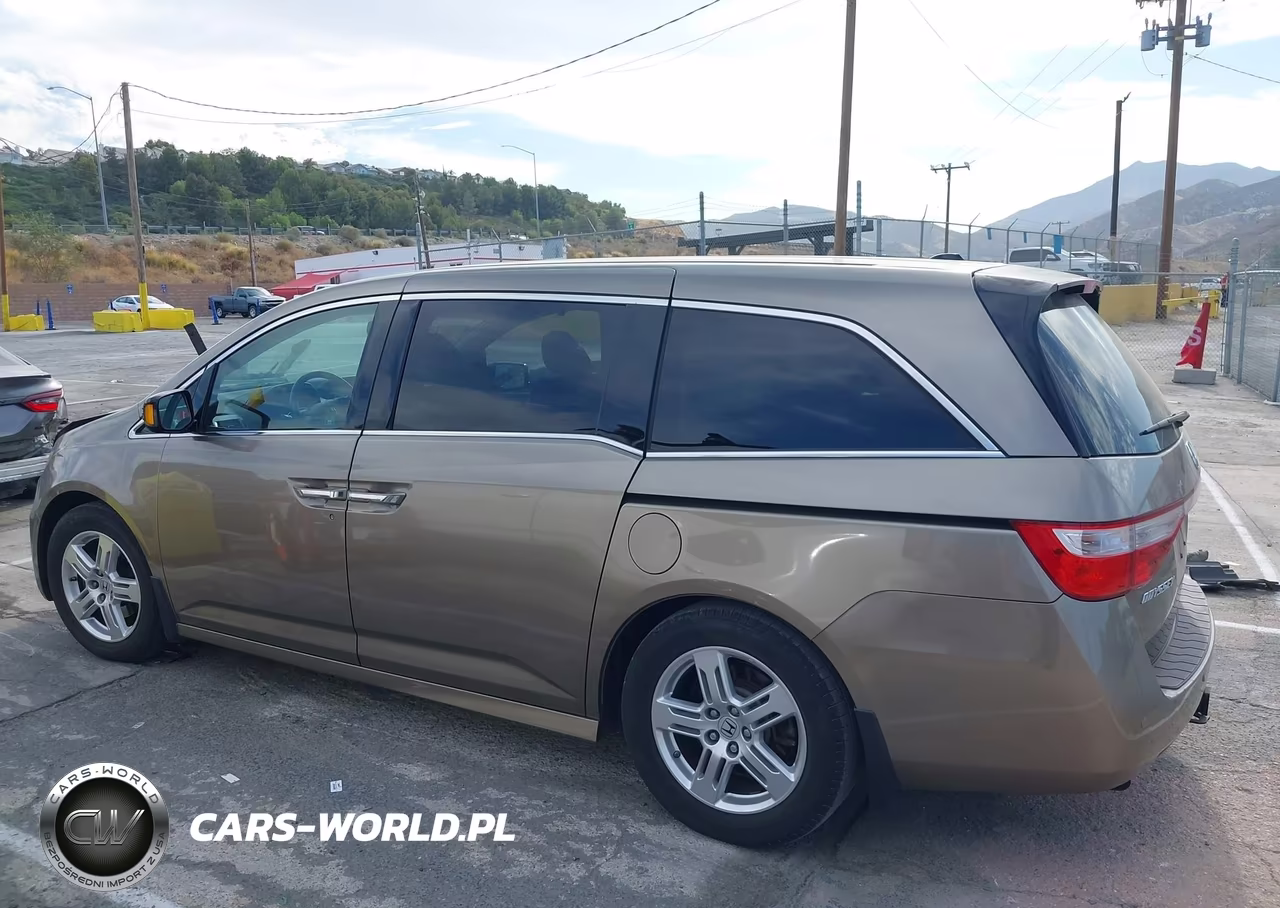 2012 Honda Odyssey Touring-Touring Elite VIN:5FNRL5H90CB092439 - 14