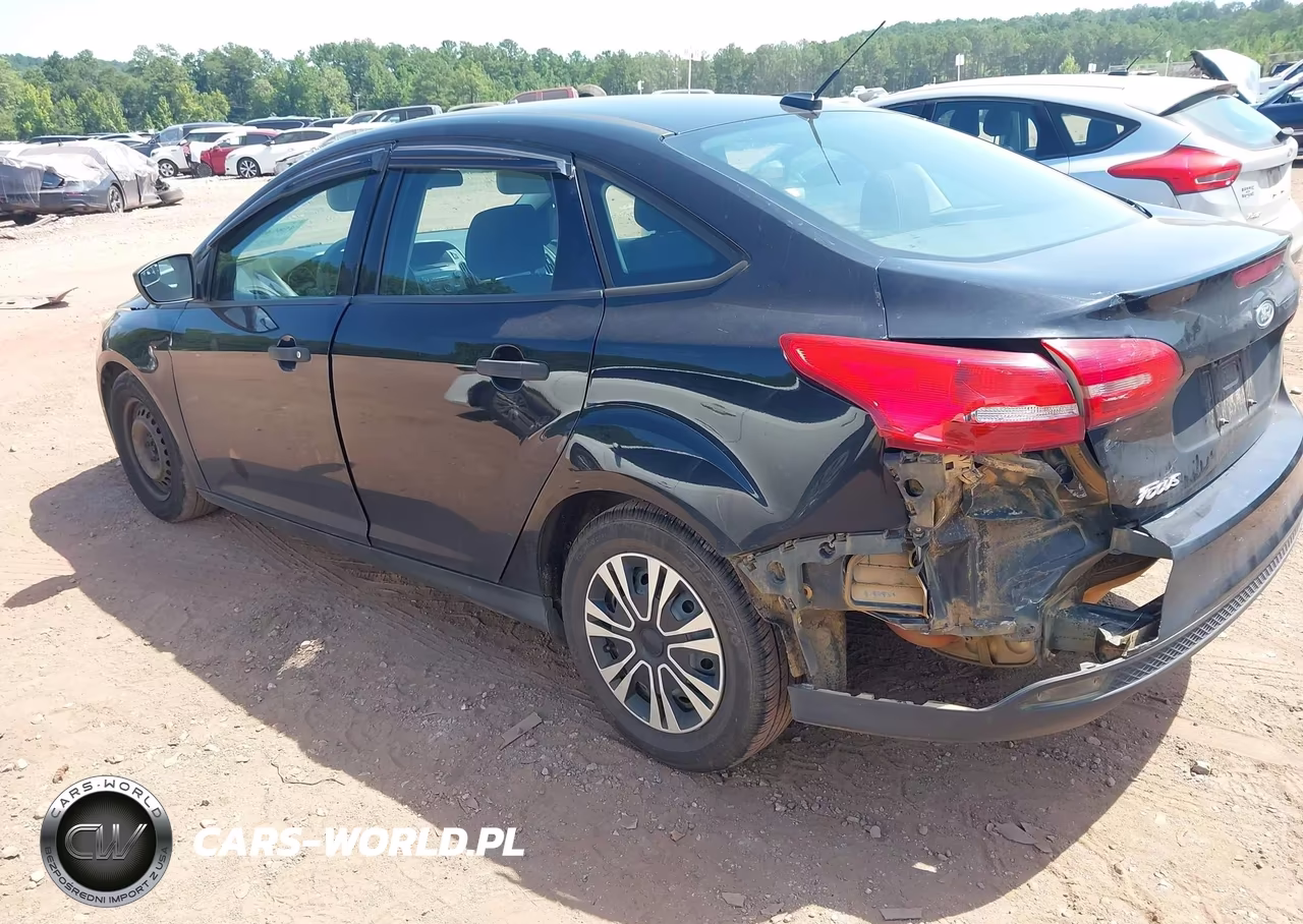2017 Ford Focus S VIN:1FADP3E25HL262184 - 3