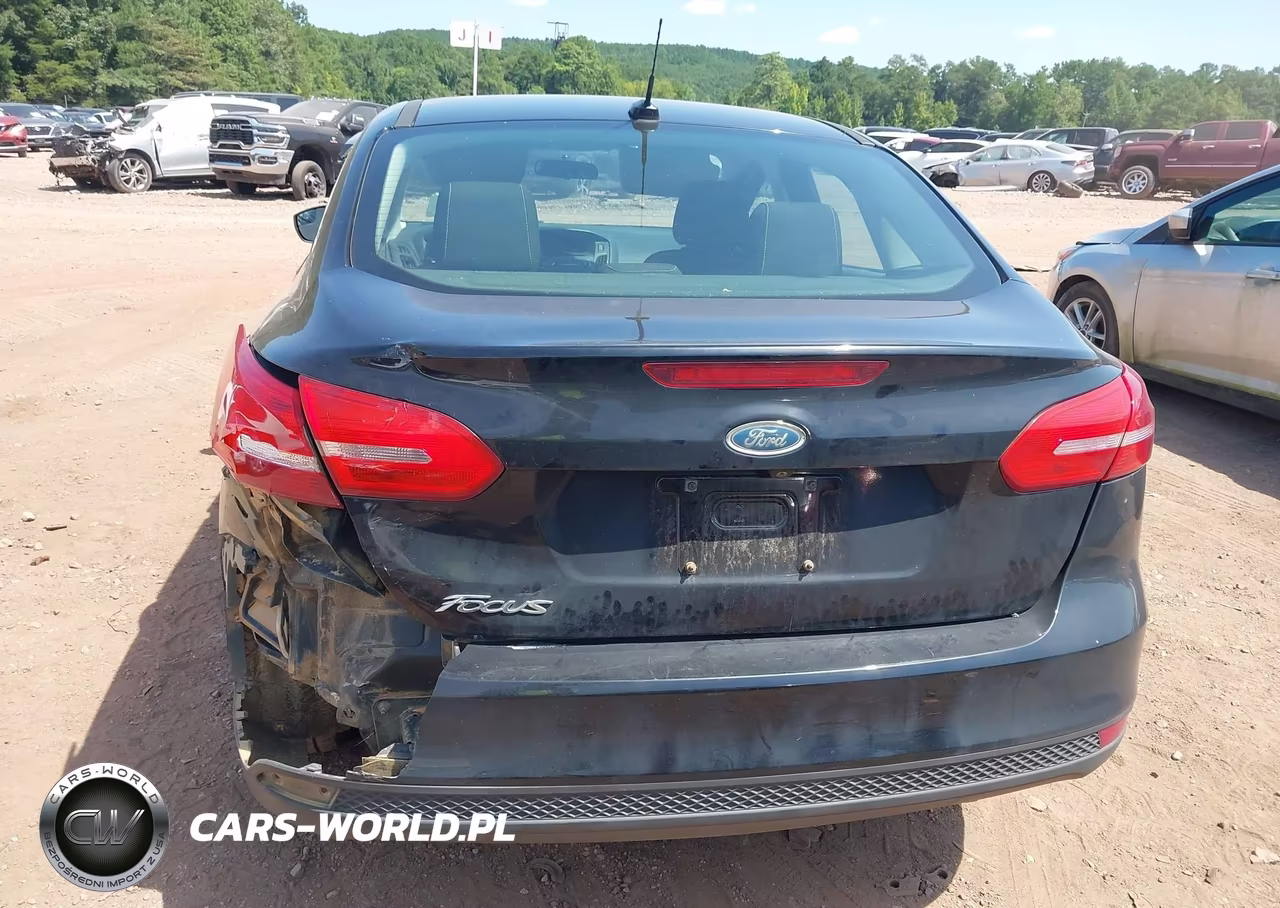 2017 Ford Focus S VIN:1FADP3E25HL262184 - 6