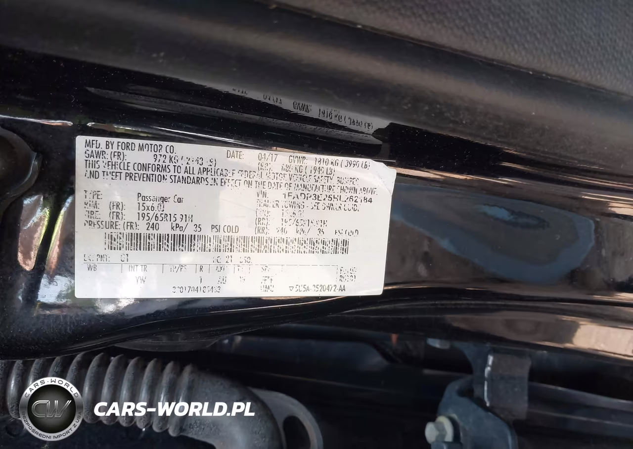2017 Ford Focus S VIN:1FADP3E25HL262184 - 9