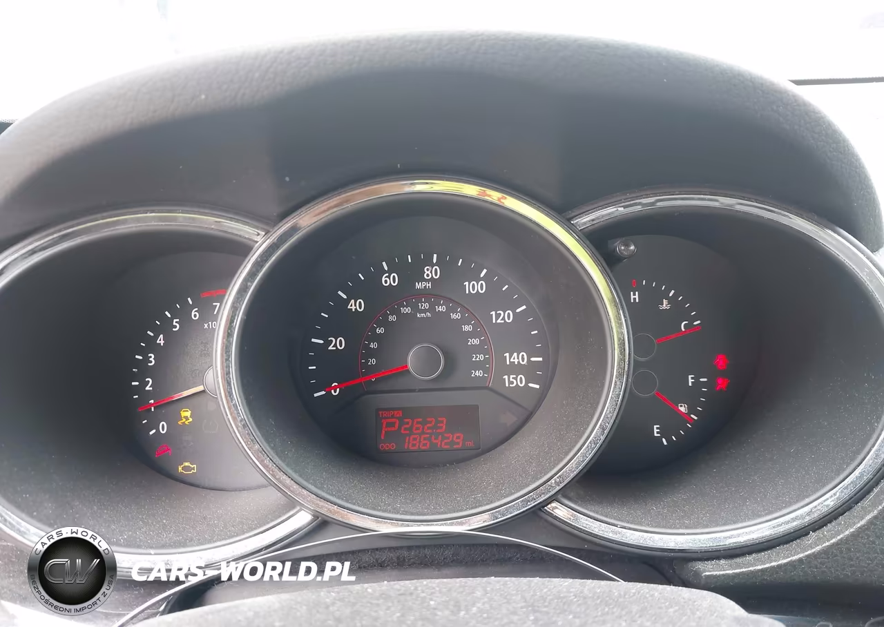 2011 Kia Sorento Lx VIN:5XYKT3A17BG049136 - 7