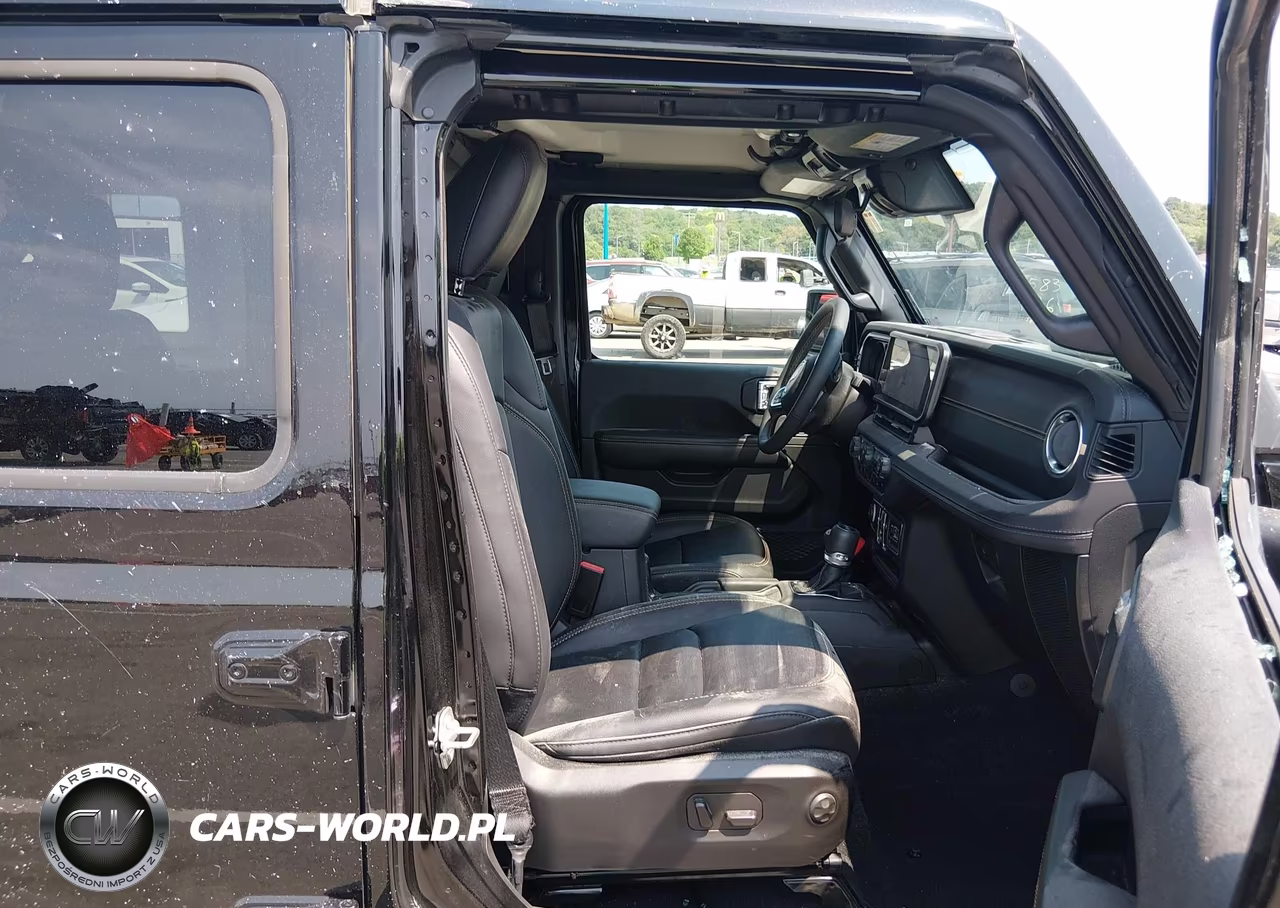 2024 Jeep Wrangler 4-Door Sahara 4X4 VIN:1C4PJXEN6RW306994 - 5