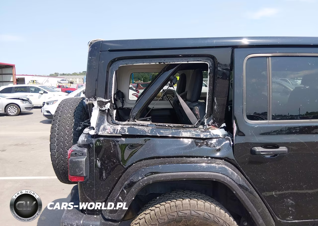 2024 Jeep Wrangler 4-Door Sahara 4X4 VIN:1C4PJXEN6RW306994 - 6