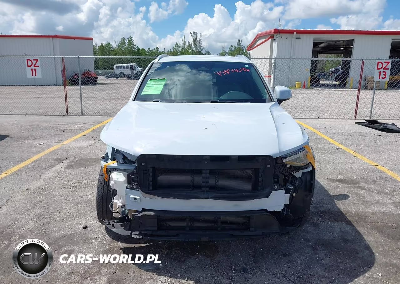 2024 Volvo Xc40 B5 Core Bright Theme VIN:YV4L12UK5R2201862 - 13