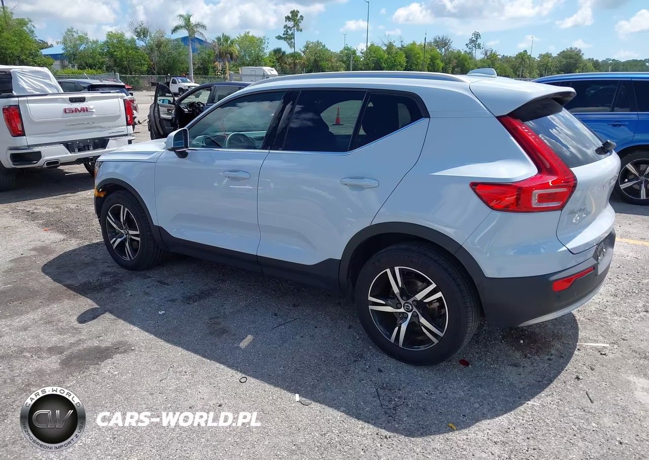 2024 Volvo Xc40 B5 Core Bright Theme VIN:YV4L12UK5R2201862 - 3