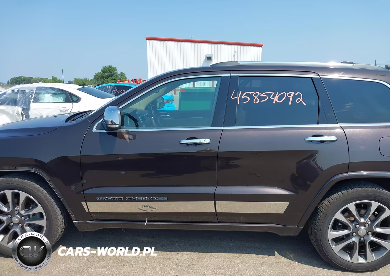 2017 Jeep Grand Cherokee Overland VIN:1C4RJFCG2HC836743 - 15