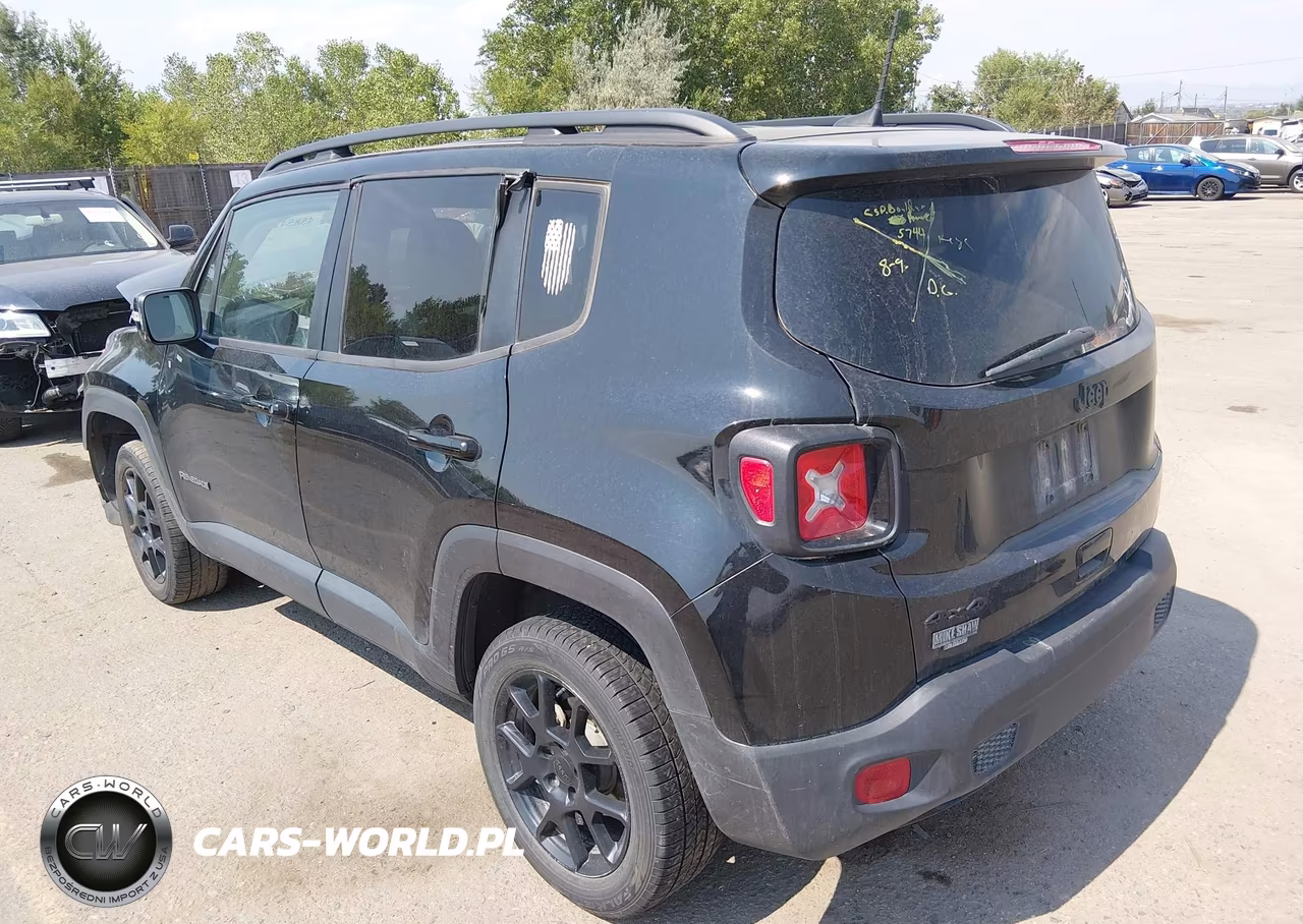2020 Jeep Renegade Altitude 4X4 VIN:ZACNJBBB4LPL25744 - 3