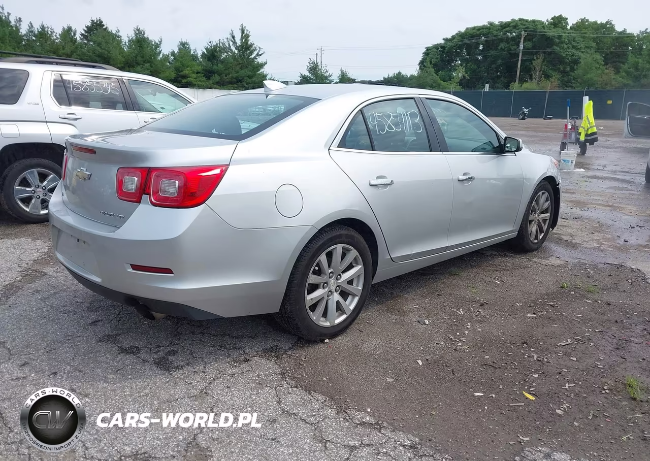 2015 Chevrolet Malibu 1Lz VIN:1G11F5SL5FF306536 - 4