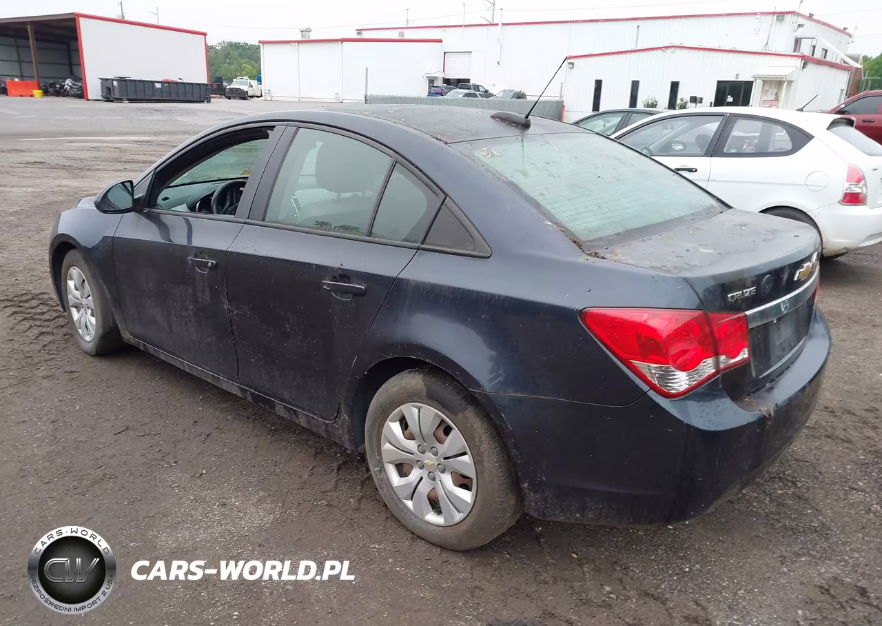 2015 Chevrolet Cruze Ls Auto VIN:1G1PA5SH3F7246979 - 3