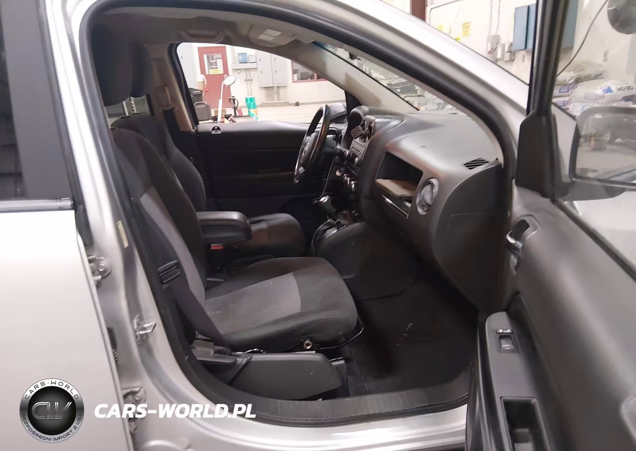2011 Jeep Compass VIN:1J4NT1FB2BD192166 - 5