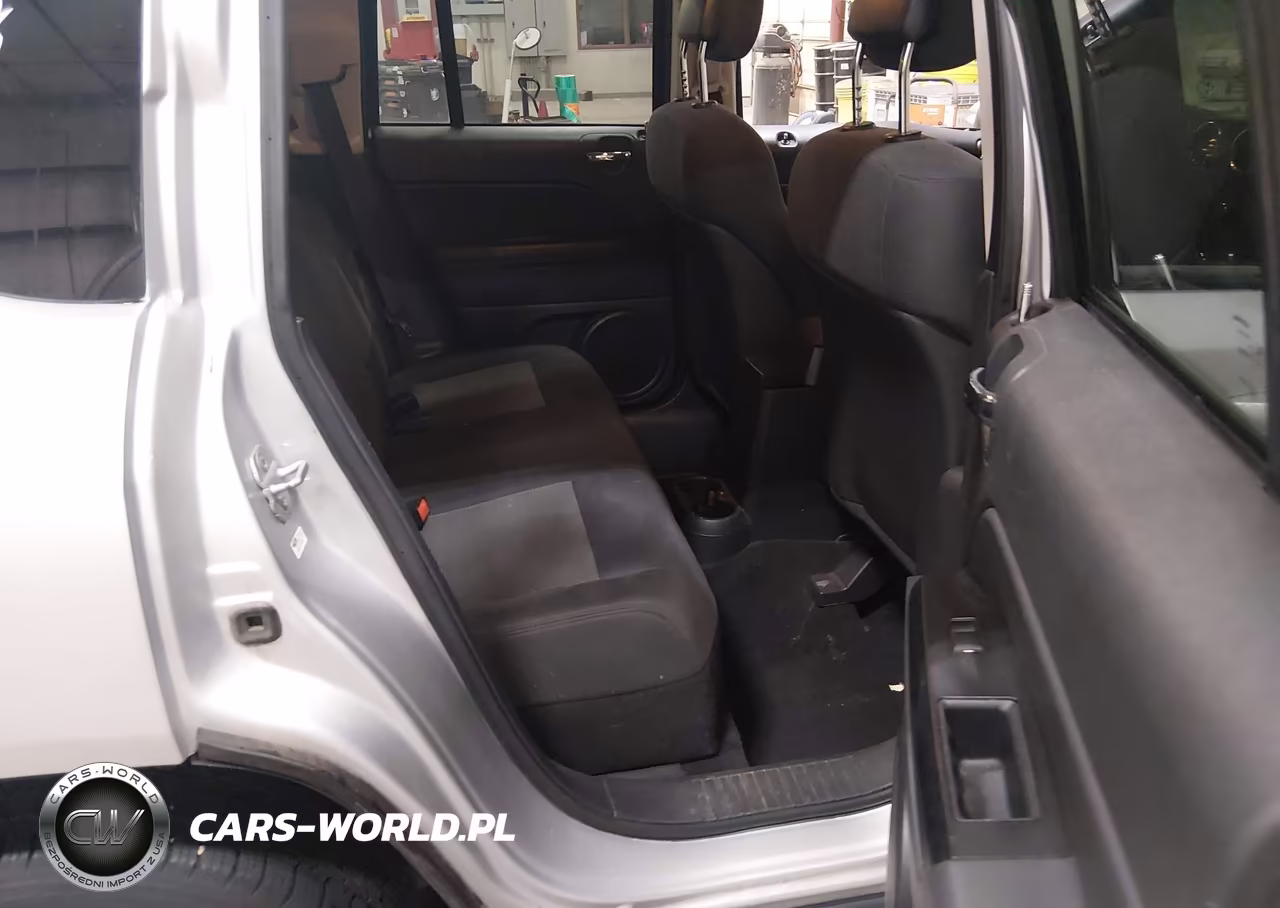 2011 Jeep Compass VIN:1J4NT1FB2BD192166 - 8
