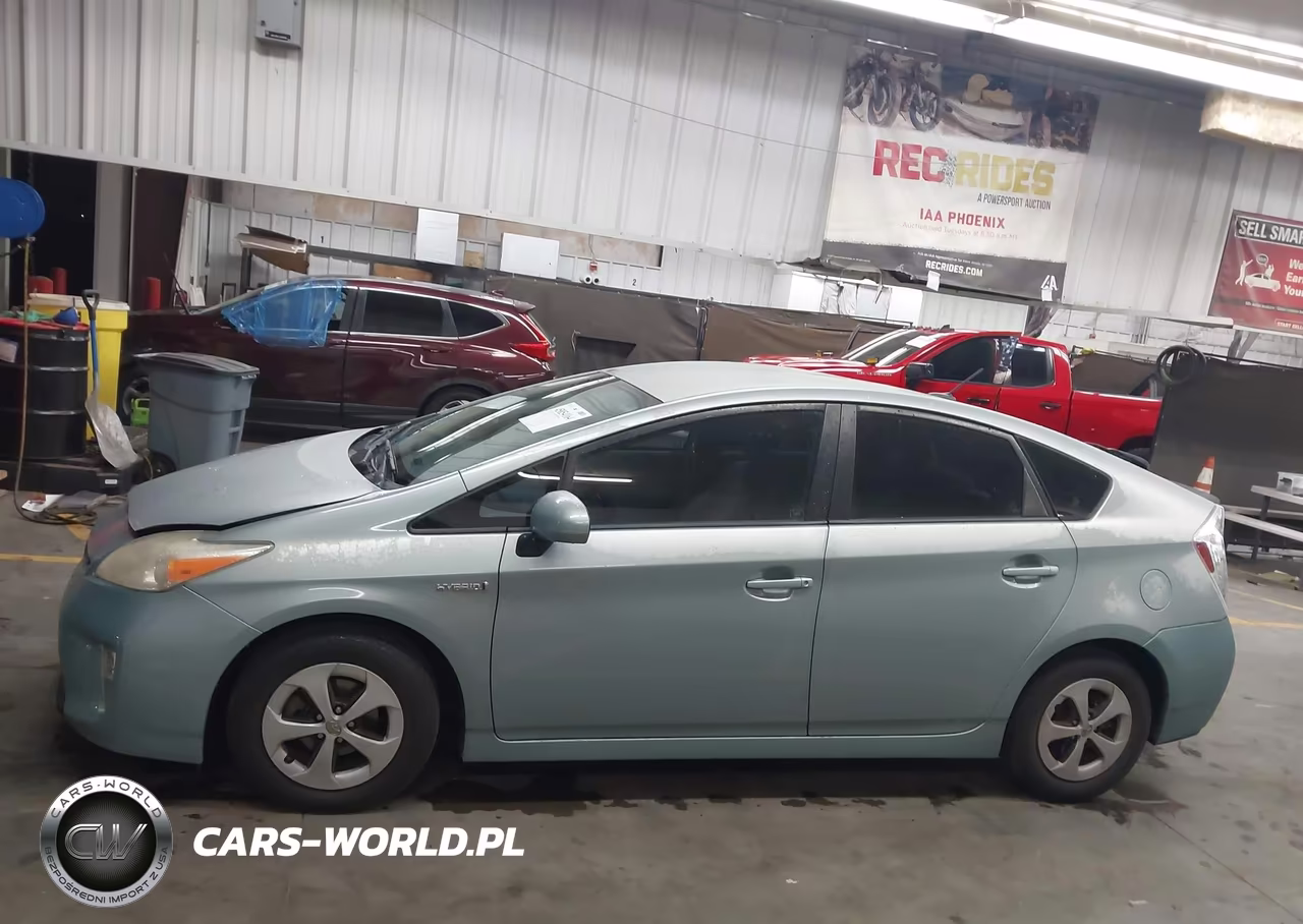 2014 Toyota Prius Three VIN:JTDKN3DU0E1746586 - 14
