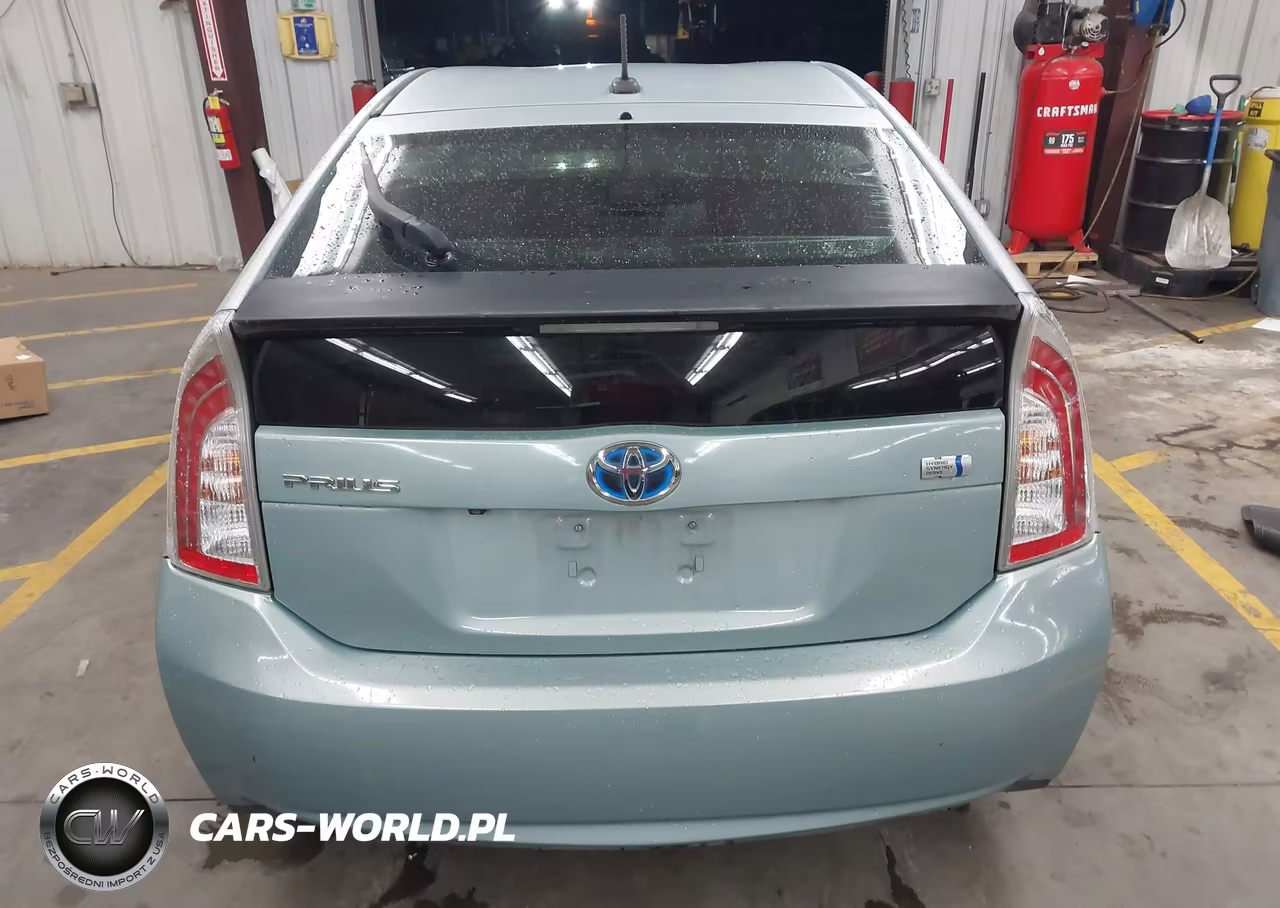 2014 Toyota Prius Three VIN:JTDKN3DU0E1746586 - 16