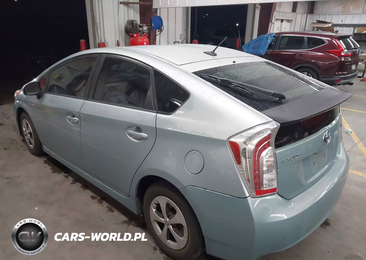 2014 Toyota Prius Three VIN:JTDKN3DU0E1746586 - 3