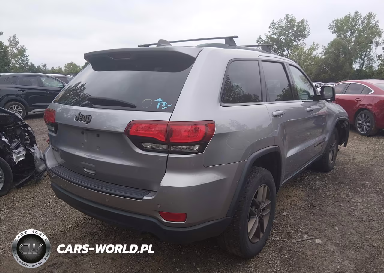 2016 Jeep Grand Cherokee VIN:1C4RJFAG5GC478569 - 4