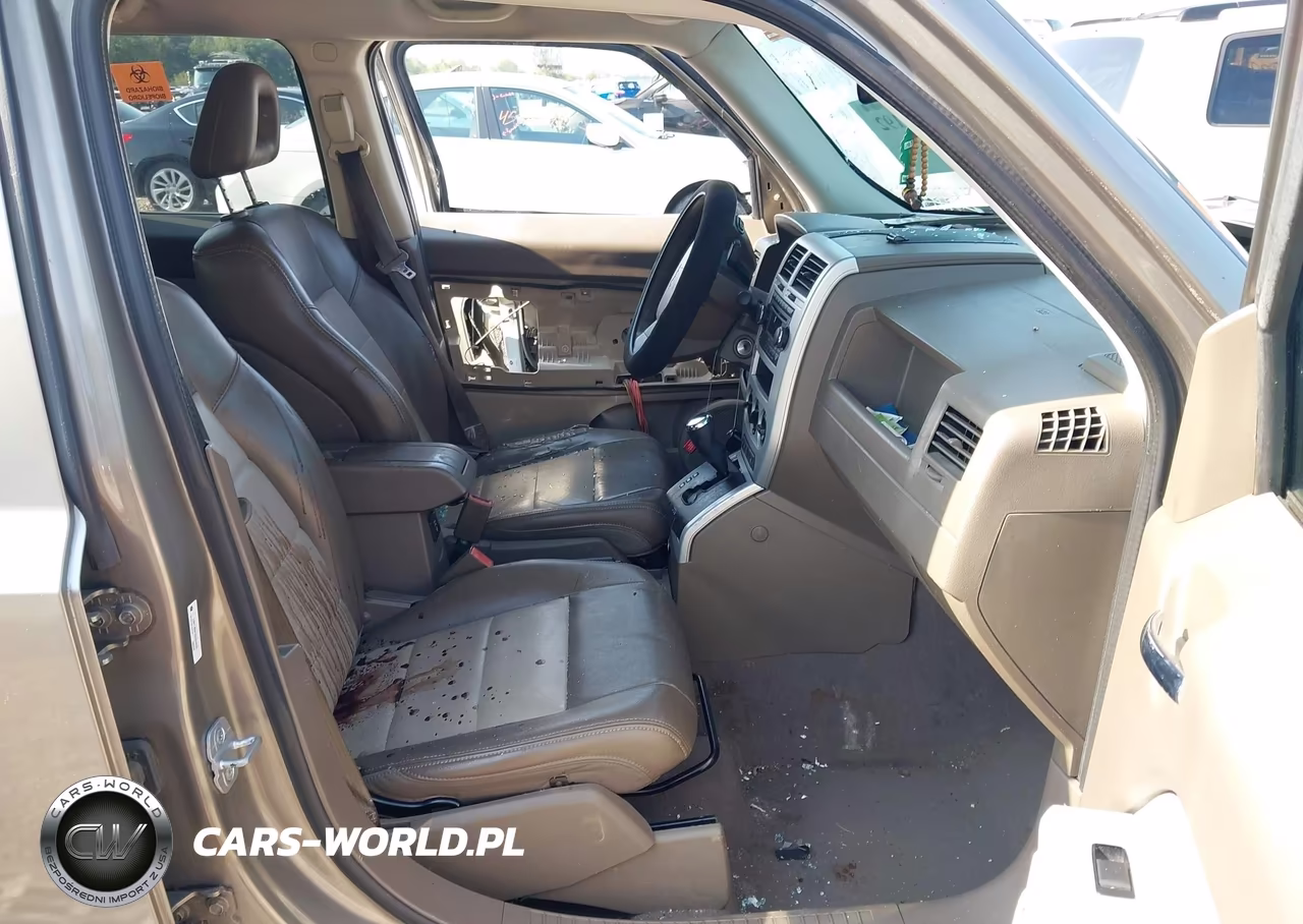 2008 Jeep Patriot Limited VIN:1J8FT48W78D558233 - 5