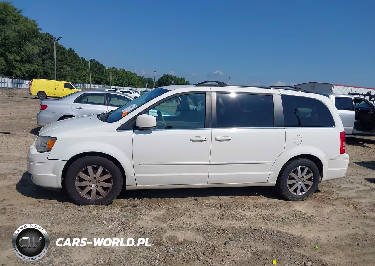 2008 Chrysler Town & Country Touring VIN:2A8HR54P48R666947 - 15