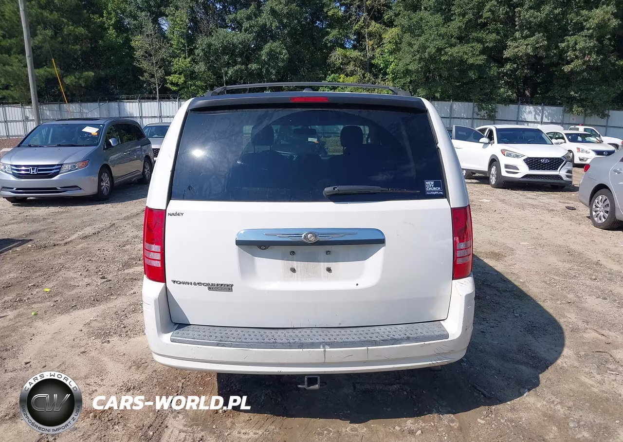 2008 Chrysler Town & Country Touring VIN:2A8HR54P48R666947 - 17