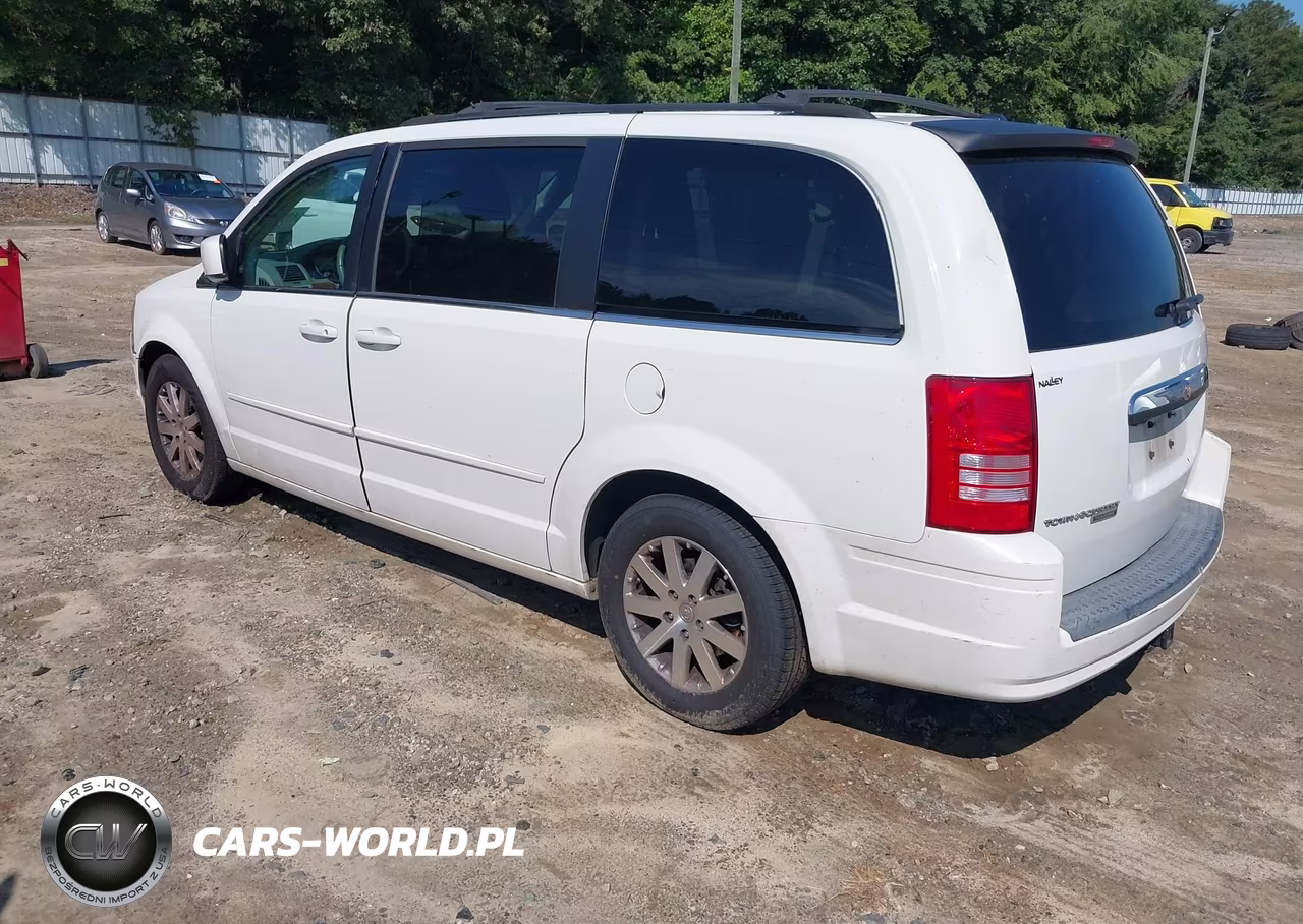 2008 Chrysler Town & Country Touring VIN:2A8HR54P48R666947 - 3