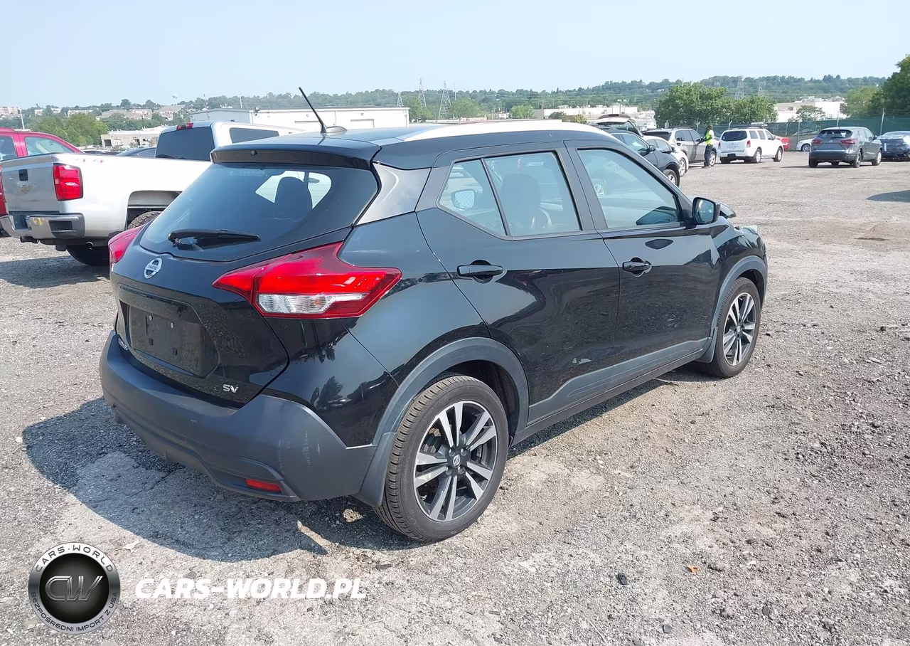2019 Nissan Kicks Sv VIN:3N1CP5CU0KL502195 - 4