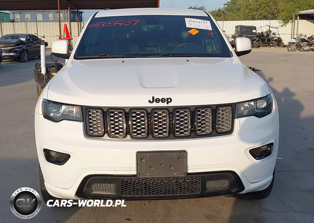 2018 Jeep Grand Cherokee Altitude 4X4 VIN:1C4RJFAG9JC500564 - 12