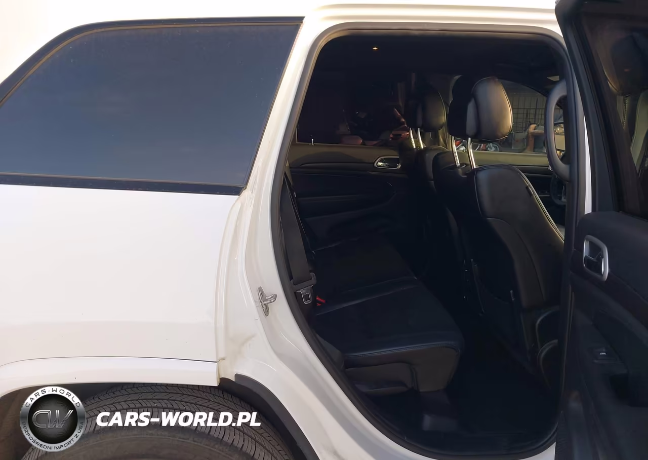 2018 Jeep Grand Cherokee Altitude 4X4 VIN:1C4RJFAG9JC500564 - 8