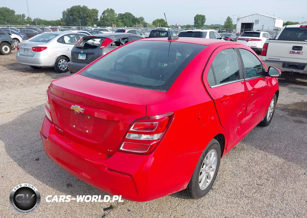 2020 Chevrolet Sonic Fwd Lt VIN:1G1JD5SB9L4105730 - 4