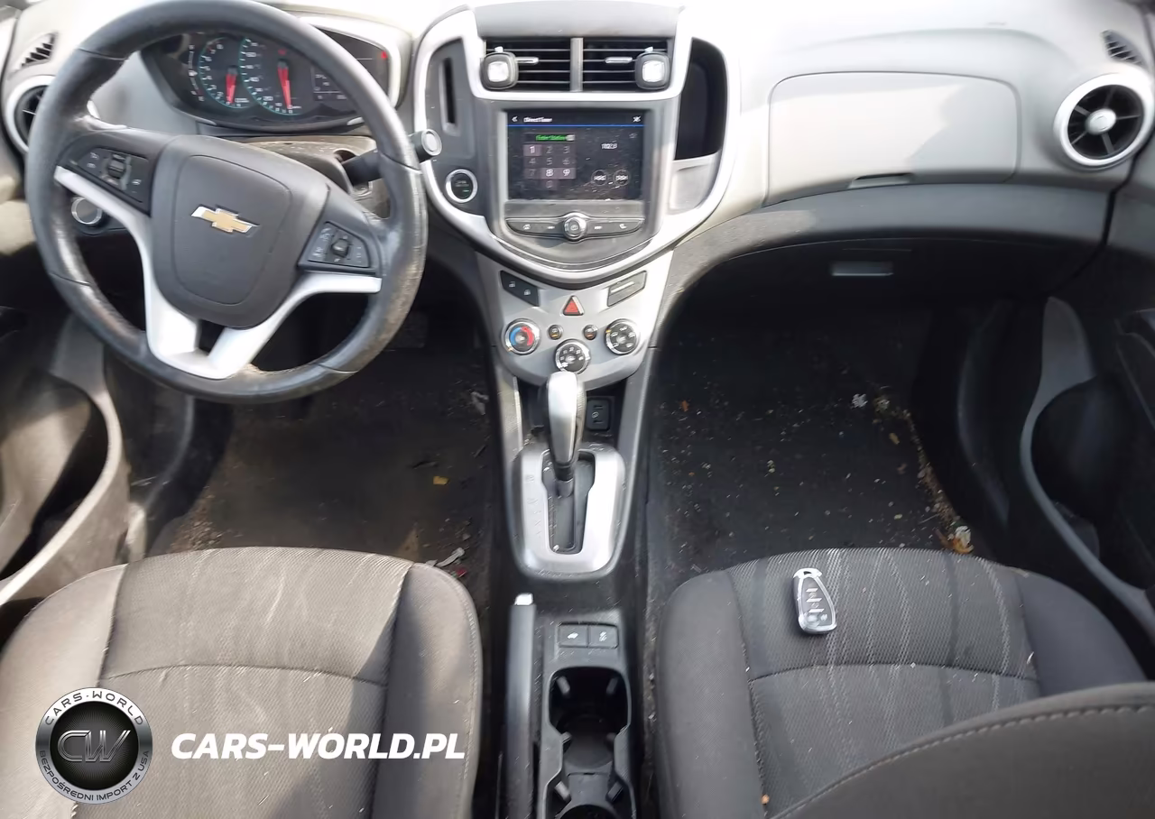 2020 Chevrolet Sonic Fwd Lt VIN:1G1JD5SB9L4105730 - 5