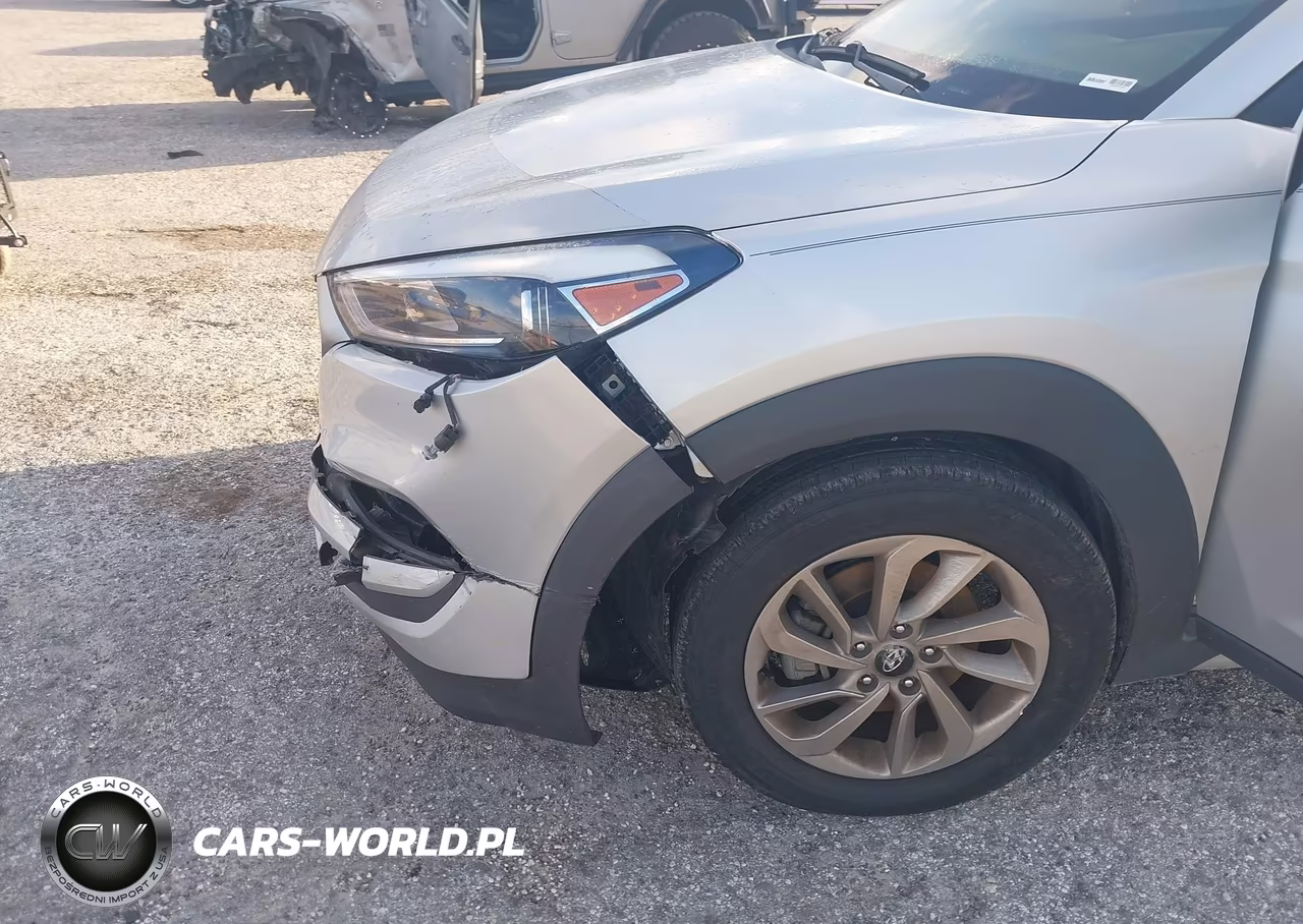 2017 Hyundai Tucson Se Plus VIN:KM8J33A47HU514961 - 6