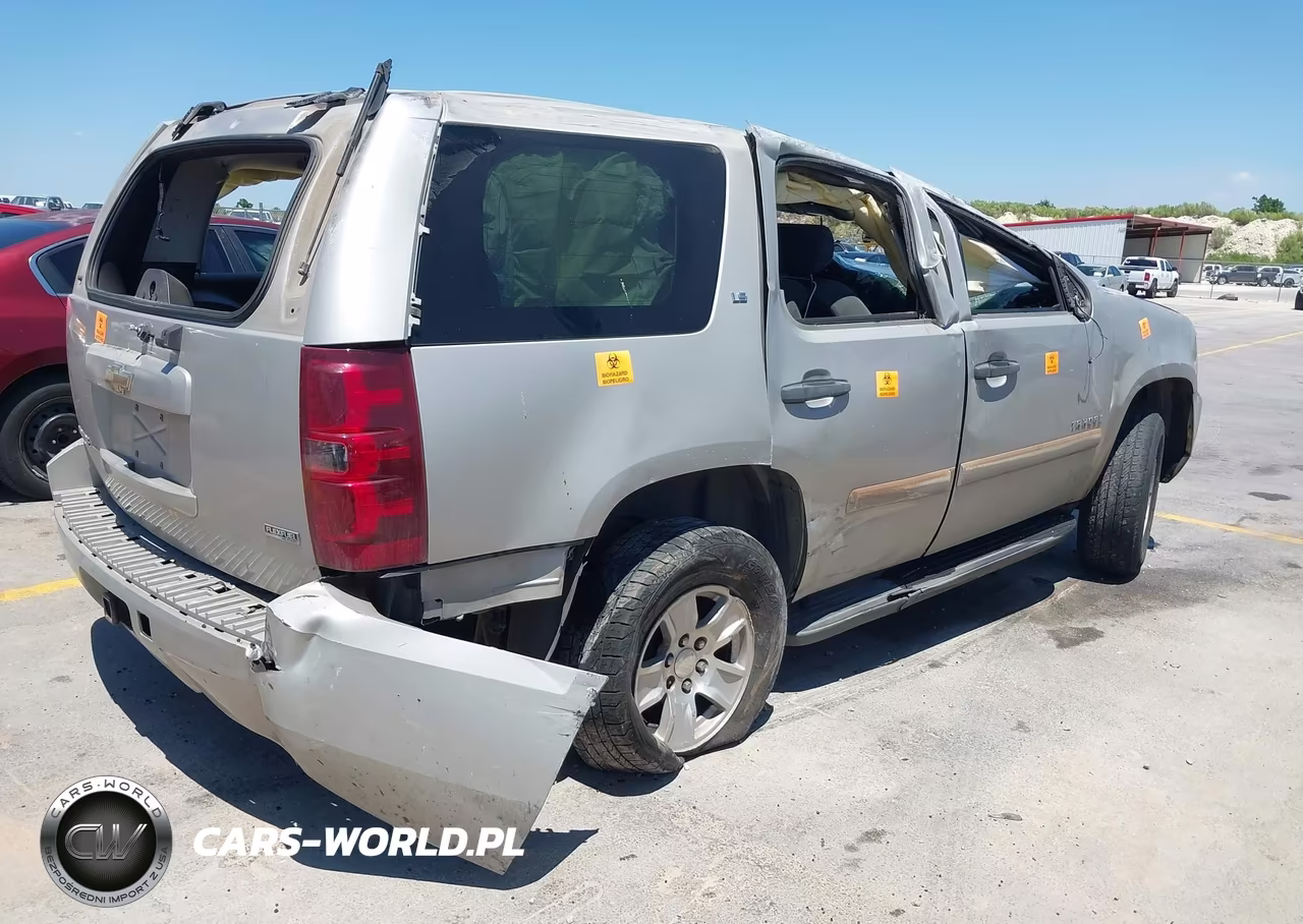 2008 Chevrolet Tahoe C1500 VIN:1GNFC13008R114145 - 4