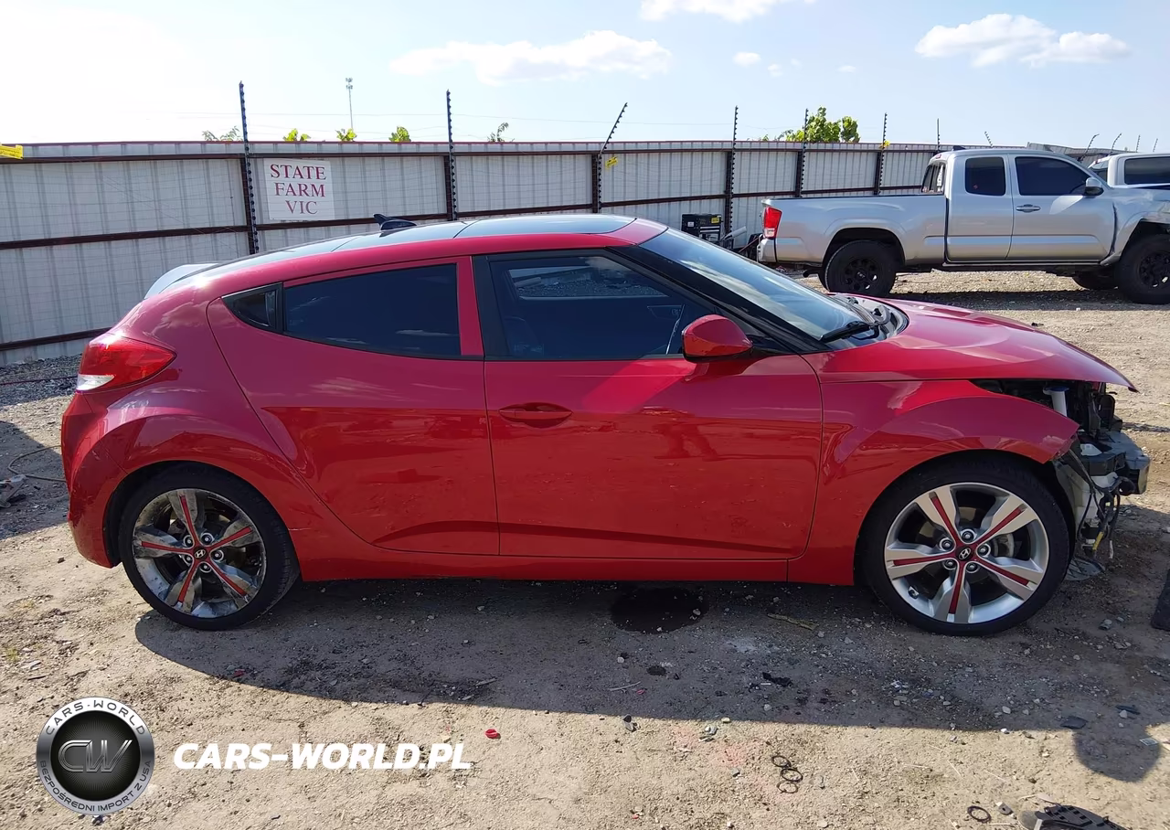 2016 Hyundai Veloster VIN:KMHTC6AD8GU273260 - 14