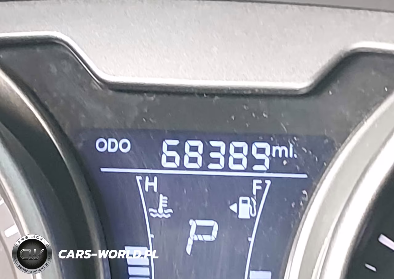 2016 Hyundai Veloster VIN:KMHTC6AD8GU273260 - 16