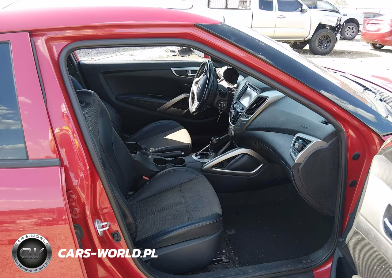 2016 Hyundai Veloster VIN:KMHTC6AD8GU273260 - 5