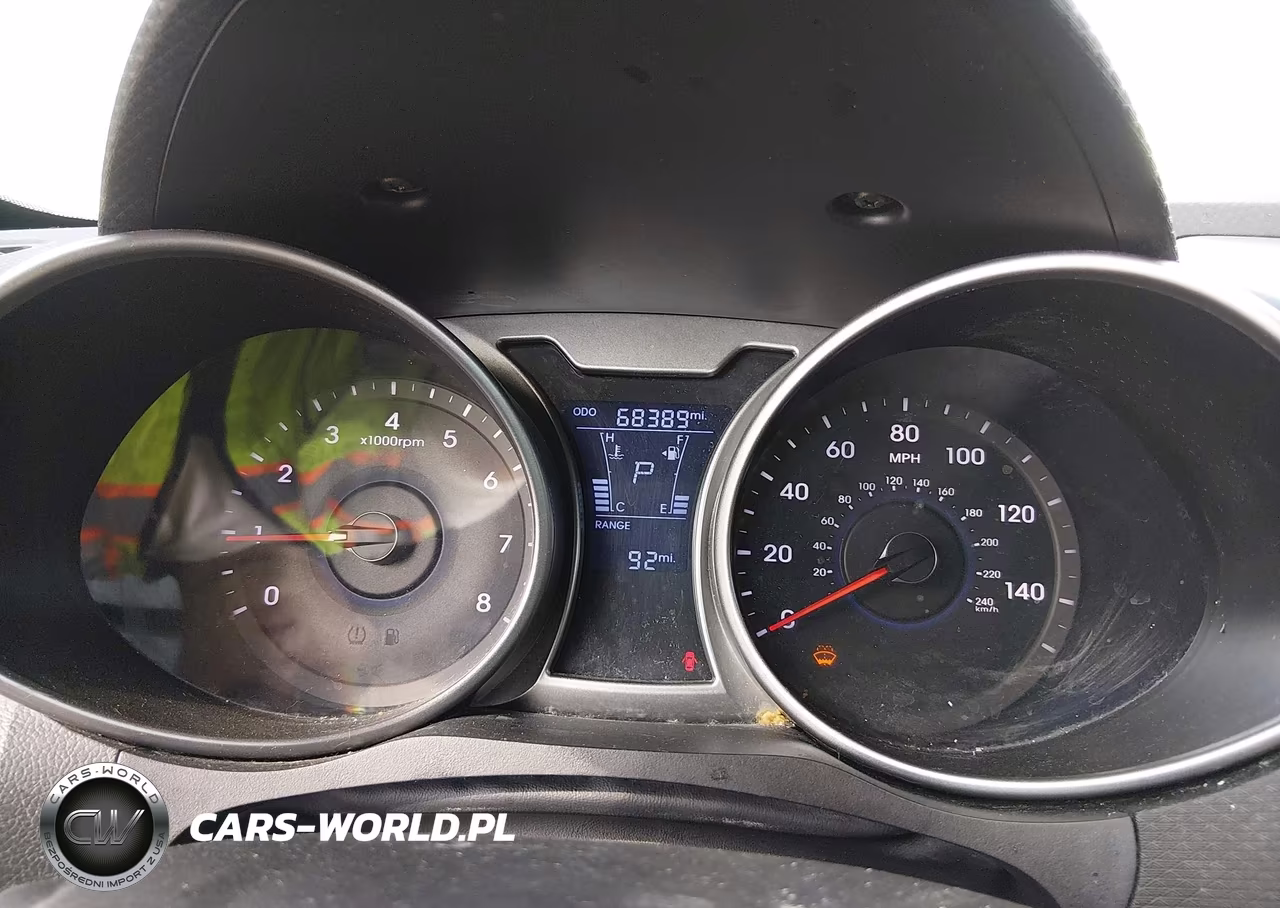 2016 Hyundai Veloster VIN:KMHTC6AD8GU273260 - 7