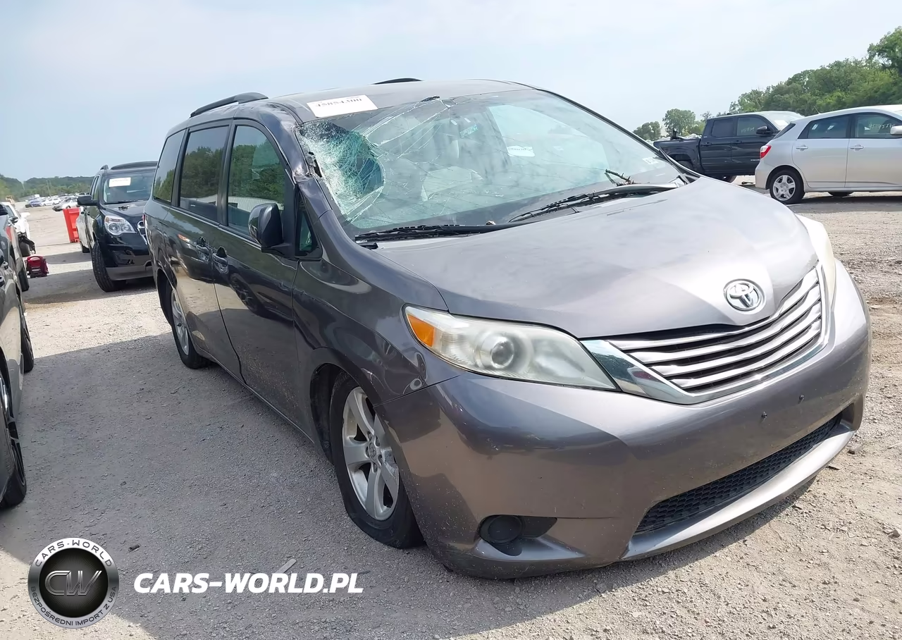 2016 Toyota Sienna Le 8 Passenger – zdjęcie 1 z 16